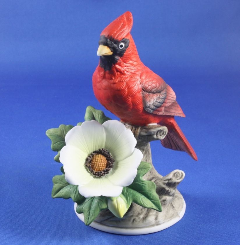 Cardinal Bird Figurine Porcelain Andrea by Sadek Japan 8627 Mint 