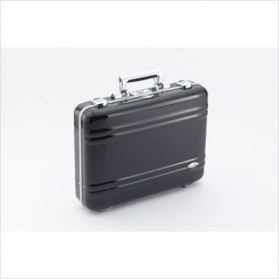 Zero Halliburton Classic Polycarbonate 4 Framed Attaché in Silver 