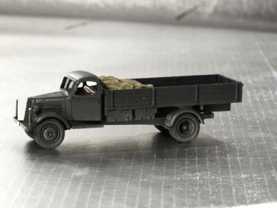 72 Wespe WWII German Skoda 3 ton truck 72022  