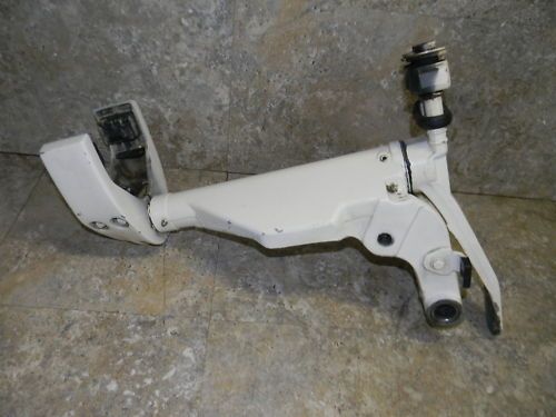   Evinrude Swivel bracket 40 48 50 HP 2 cylinder 1989 2005 **2631