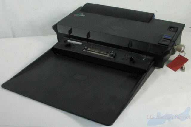 IBM 2631 Notebook Laptop ThinkPad Dock Port Replicaor  