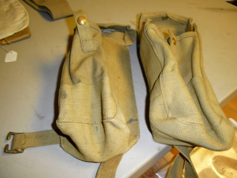 WWII WW2 British Paratrooper Clip Pouch 1941  