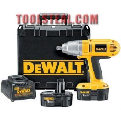 DeWALT DW059K 2R 1/2 18V Cordless Impact Wrench Kit  