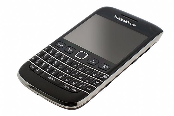   BlackBerry Bold 9790 Smartphone (3G 850MHz AT&T) 802975002887  