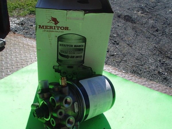 Meritor Wabco New Air Dryer SS1200 w/ Press Relief  