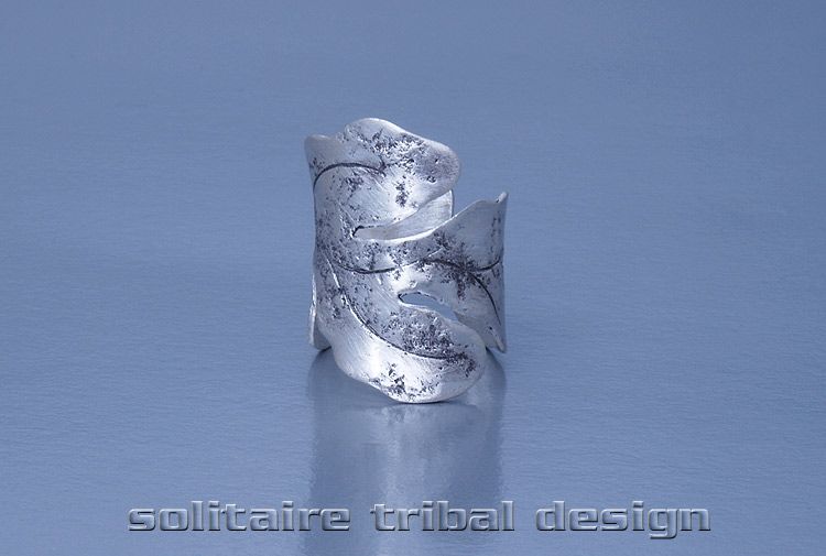 Hill Tribe   Carved Silver Hand Engraved Tribal Ring    