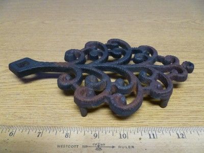 Antique Cast Iron Trivet Cooking Pot Holder U45  