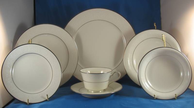 Vintage Noritake Dinnerware Marseille 93 piece Set  