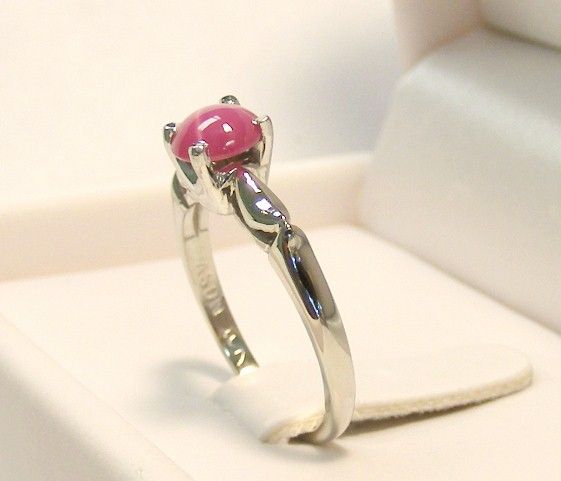 MINT 10K WHITE GOLD LINDE PINK STAR SAPPHIRE RING  