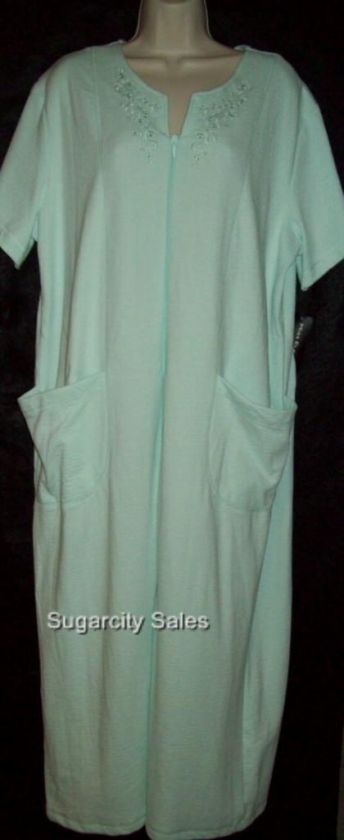 NWT MISS ELAINE SHORT SLV ZIP FRONT LONG ROBE KNIT M  