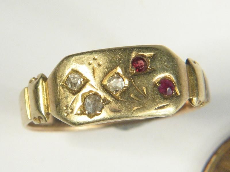 LOVELY ANTIQUE VICTORIAN ENGLISH 15K GOLD GARNET DIAMOND RING c1891 