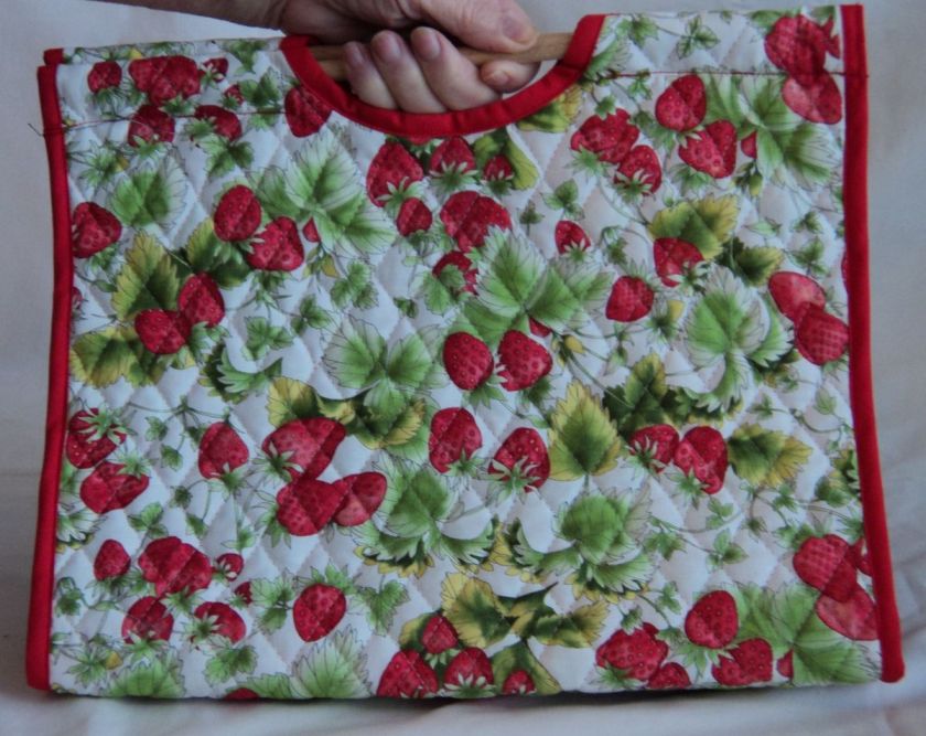 QUILTED Strawberry Vine Handmade Casserole Carrier  