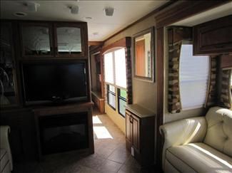 2008 Holiday Rambler Endeavor 40ft Class A Diesel Motorhome, 4 Slides 