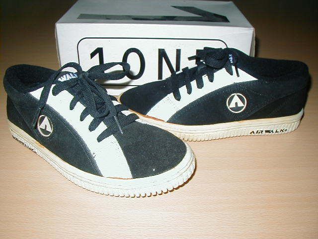 vintage skateboard shoes airwalk one random 4.5 new     