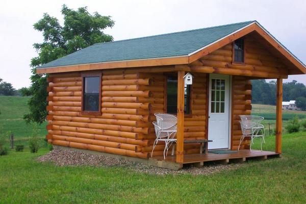 de madera fuera de camping de la casa de vacaciones de la montaña de 