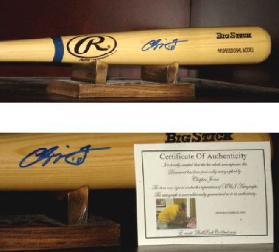 CHIPPER JONES AUTOGRAPHED BAT (BRAVES) W/ PROOF  