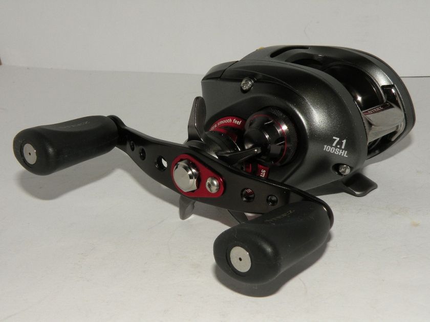 DAIWA STEEZ 100SHL Left handle From JAPAN  