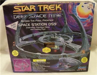 Deep Space Nine 9 Space Station Star Trek DS9 Playmates  