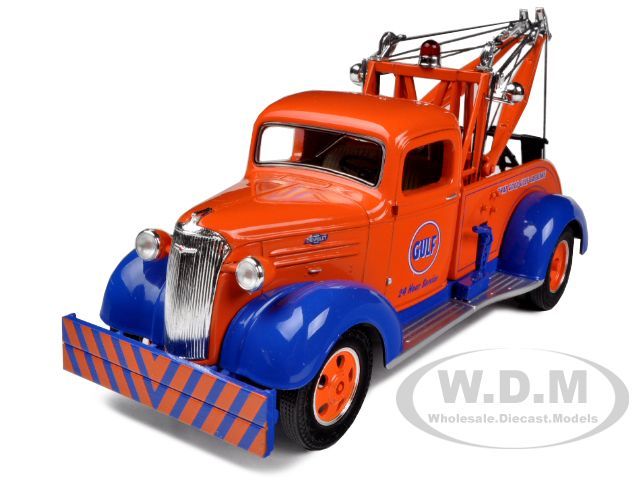 1937 CHEVROLET TOW TRUCK GULF OIL 1/34 DIECAST MODEL BY FIRST GEAR 19 