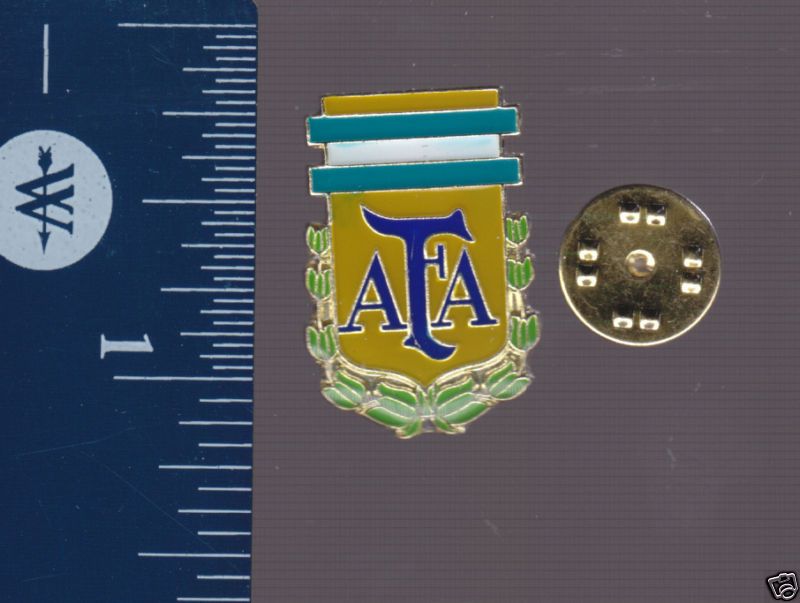 ARGENTINA FOOTBALL TEAM 2010 FIFA WORLD CUP Soccer PIN  