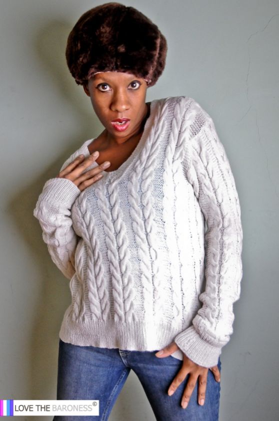 WOW COOL Vintage 80s Slouchy white Cable Knit Jumper  