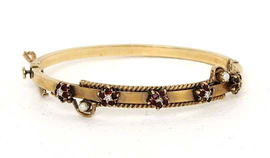 VINTAGE 14K GOLD, DIAMONDS & GARNETS BANGLE BRACELET  